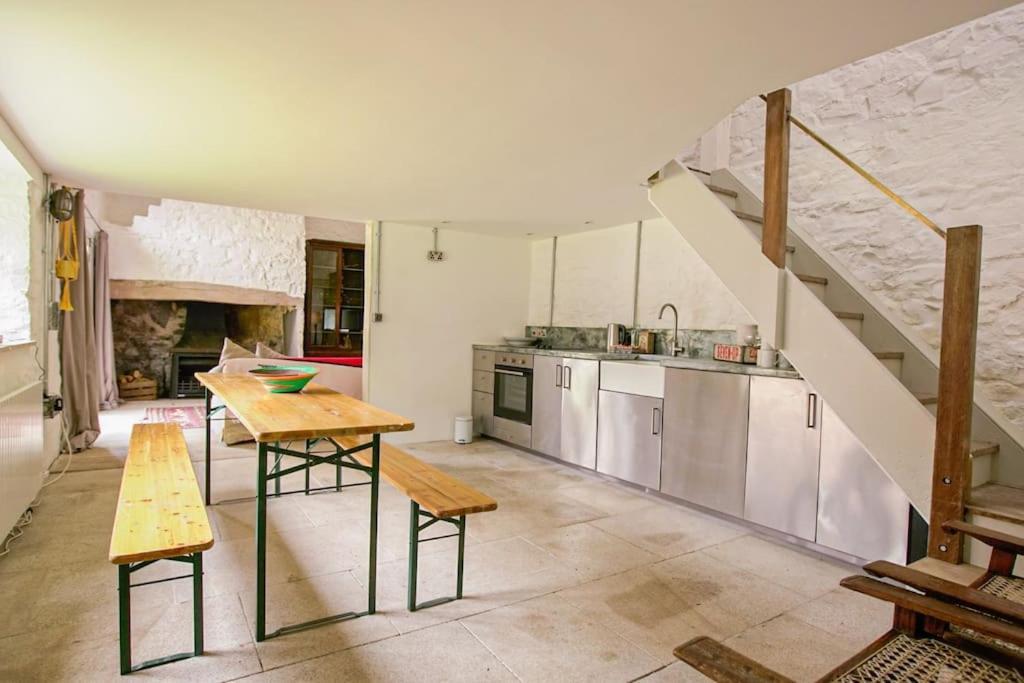 Lower Godney Little House เวลส์ ภายนอก รูปภาพ
